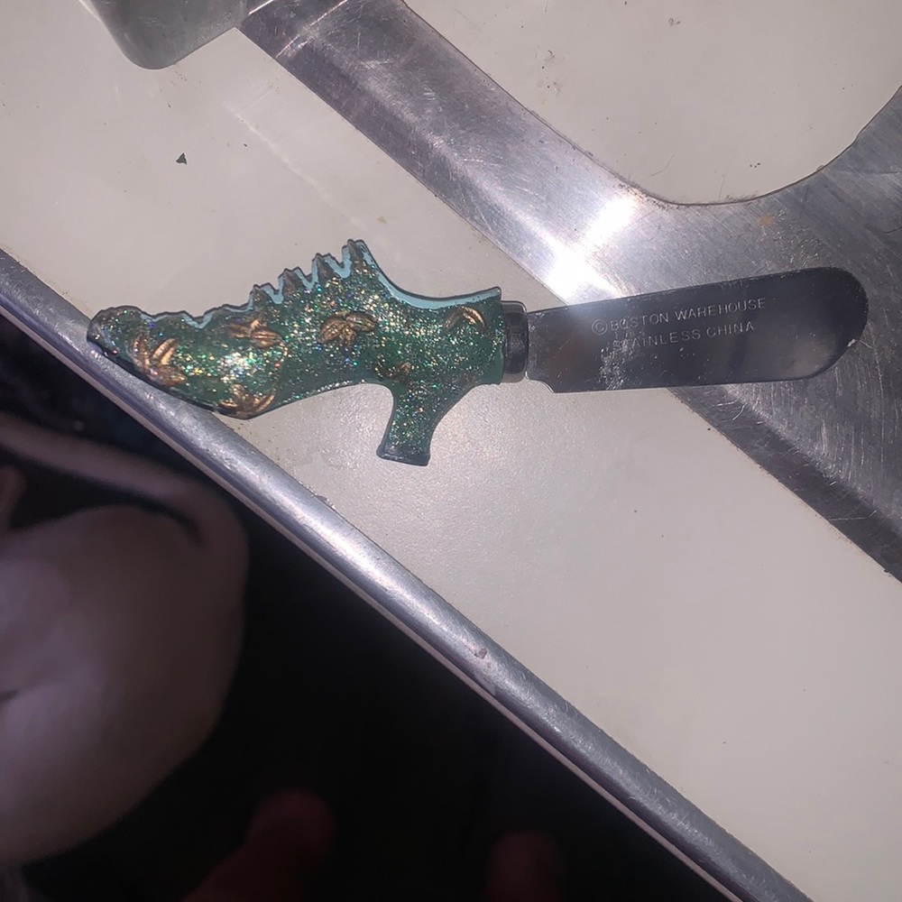 Ever seen a shoe knife like this